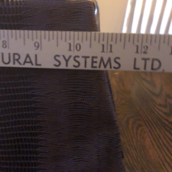 Pretty Dover Vintage Handbag - Picture 11 of 14